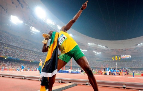 开云官网-十二连败与跨洋压力，JackeyLove的沉默与美国教练的喧哗，沉默选手与喧哗教练，十二连败背后的跨洋压力