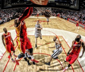 电竞投注平台-王者归来！TheShy回归赛场率队逆转，瑞士轮首战引爆全球狂欢，王者归来！TheShy瑞士轮首战率队逆转引爆狂欢